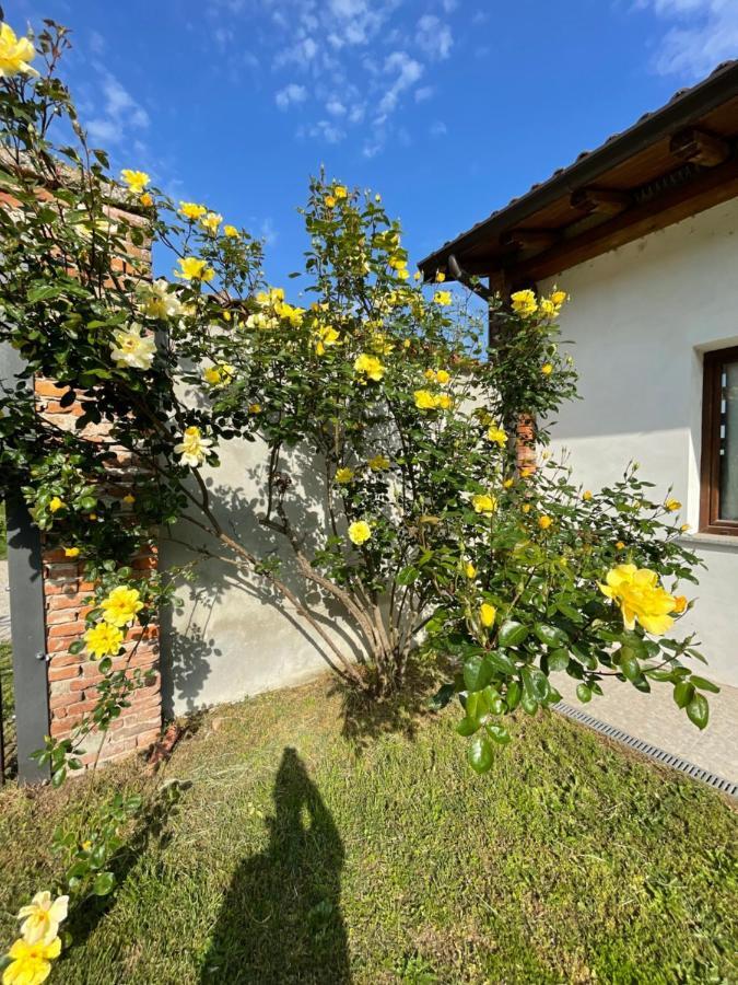 Agriturismo Cascina Mora Pavia Exterior photo